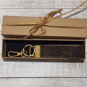 Louis Vuitton Accessories - Key Holder Louis Vuitton Accessories - Key Holder